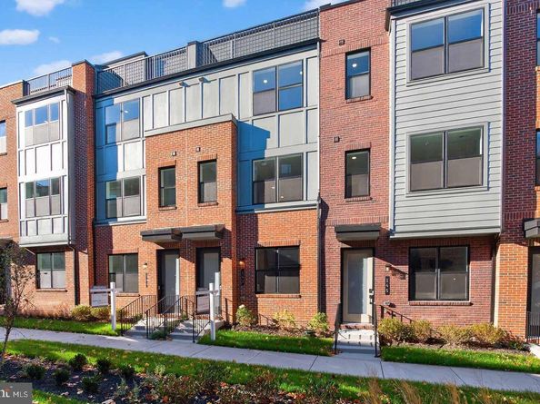 143 Shannon Mews, Alexandria VA 22304