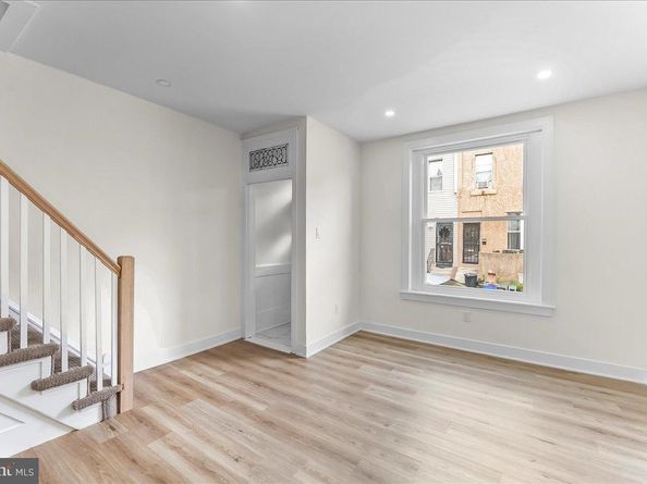 2046 W Boston Street, Philadelphia PA 19132