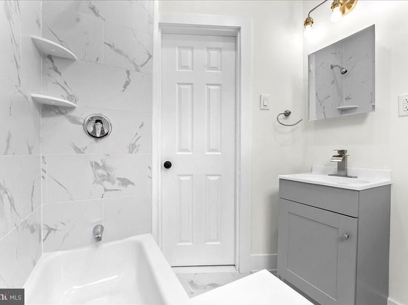 2046 W Boston Street, Philadelphia PA 19132