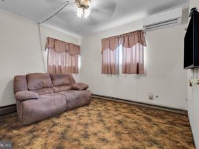 6 Handy Road, Levittown PA 19056