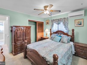6 Handy Road, Levittown PA 19056