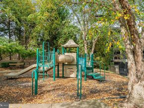 4862 Eisenhower Avenue 458, Alexandria VA 22304