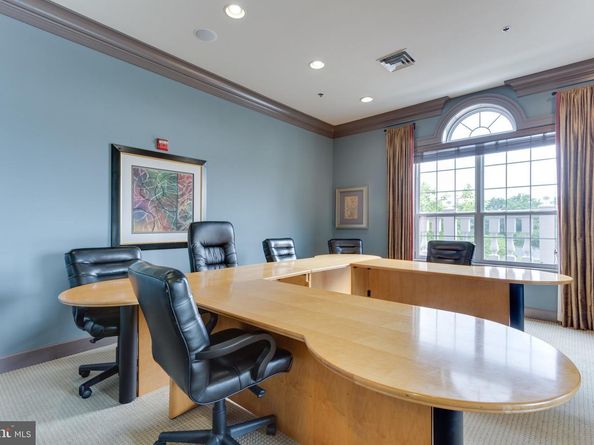 4862 Eisenhower Avenue 458, Alexandria VA 22304