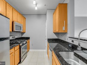 4862 Eisenhower Avenue 458, Alexandria VA 22304