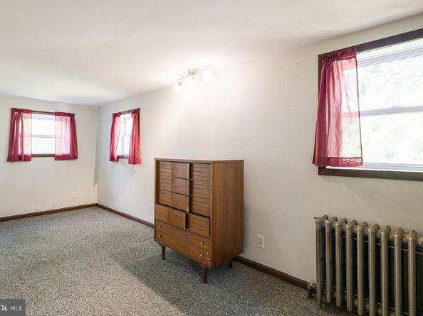 354 Ripka Street, Philadelphia PA 19128