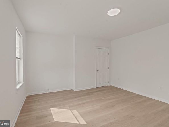 19 W Seymour Street, Philadelphia PA 19144