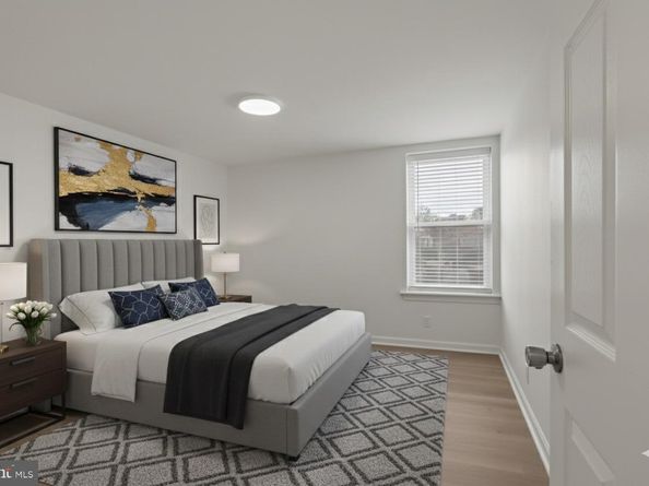 19 W Seymour Street, Philadelphia PA 19144