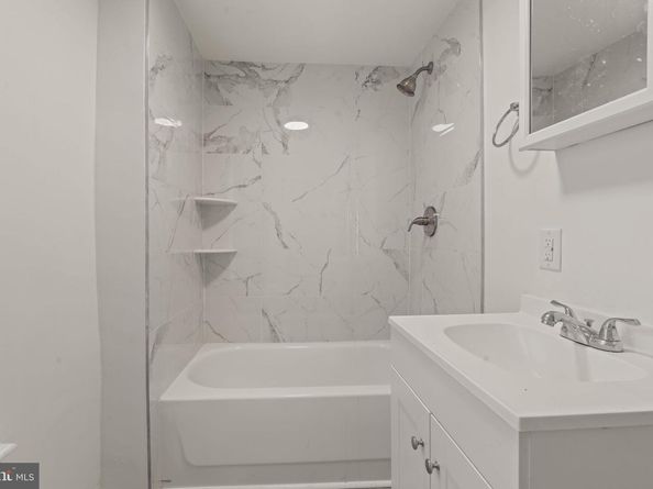 19 W Seymour Street, Philadelphia PA 19144