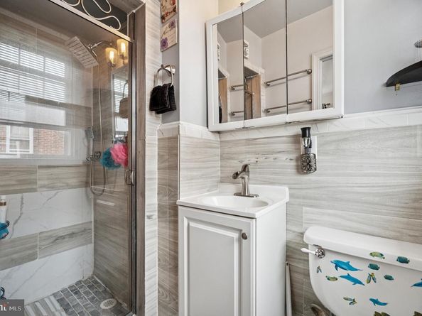 1235 E Yerkes Street, Philadelphia PA 19119