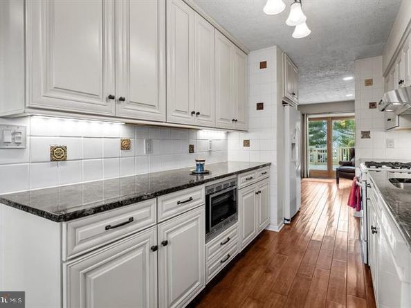 2226 Orchard Hill Circle, Warrington PA 18976