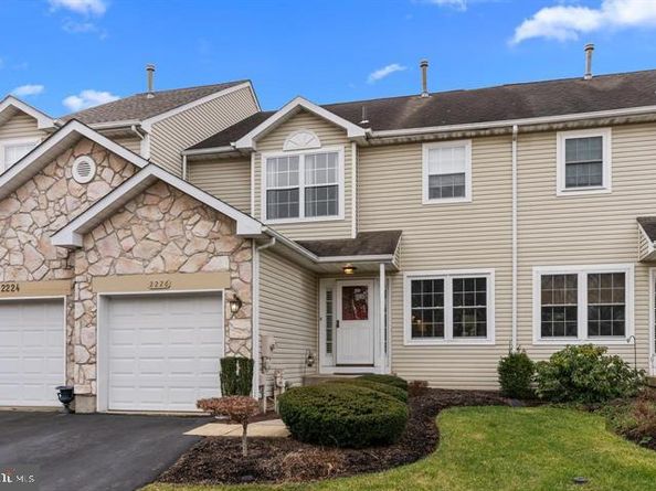 2226 Orchard Hill Circle, Warrington PA 18976