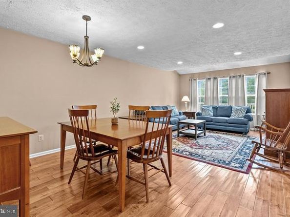 2226 Orchard Hill Circle, Warrington PA 18976