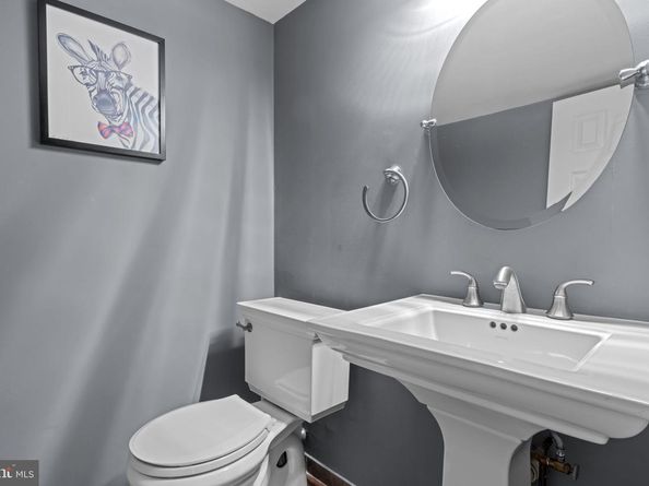 537 Ashton Circle, Feasterville Trevose PA 19053