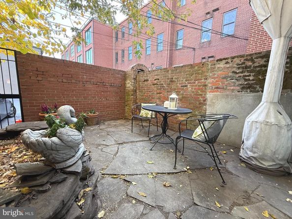 309 4TH Street NE, Washington DC 20002