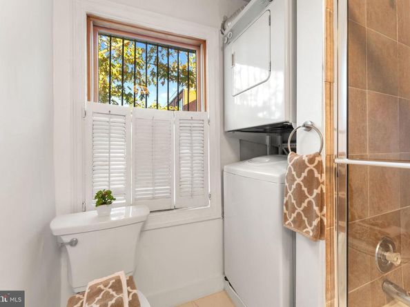 309 4TH Street NE, Washington DC 20002