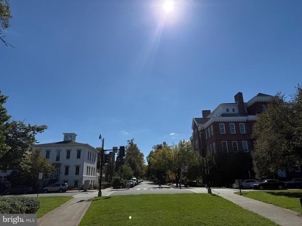 309 4TH Street NE, Washington DC 20002