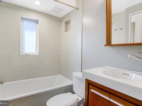 5 Custis Avenue E, Alexandria VA 22301