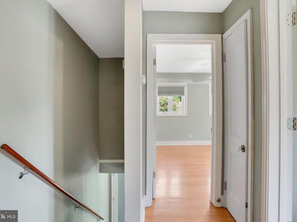 5 Custis Avenue E, Alexandria VA 22301
