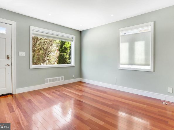 5 Custis Avenue E, Alexandria VA 22301