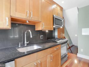 5 Custis Avenue E, Alexandria VA 22301