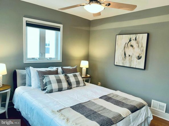 5 Custis Avenue E, Alexandria VA 22301