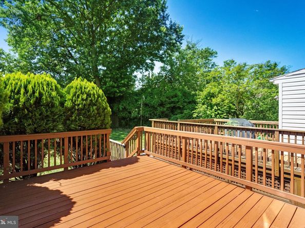 5 Custis Avenue E, Alexandria VA 22301
