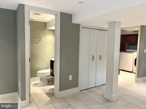 5 Custis Avenue E, Alexandria VA 22301