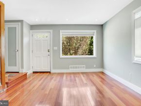 5 Custis Avenue E, Alexandria VA 22301