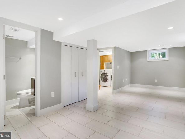 5 Custis Avenue E, Alexandria VA 22301