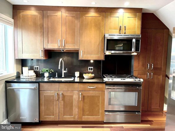 5 Custis Avenue E, Alexandria VA 22301