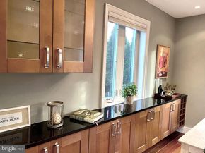 5 Custis Avenue E, Alexandria VA 22301