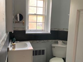 672 Franklin Place A, Philadelphia PA 19123