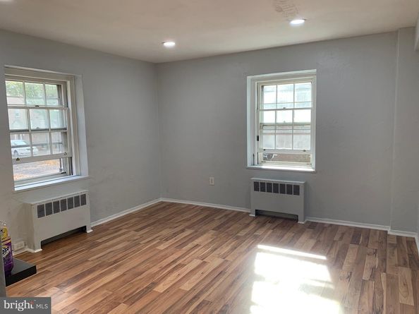 672 Franklin Place A, Philadelphia PA 19123