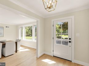 10700 Alloway Drive, Potomac MD 20854