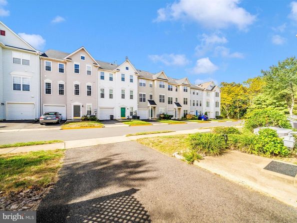 2522 Logan Wood Drive, Herndon VA 20171