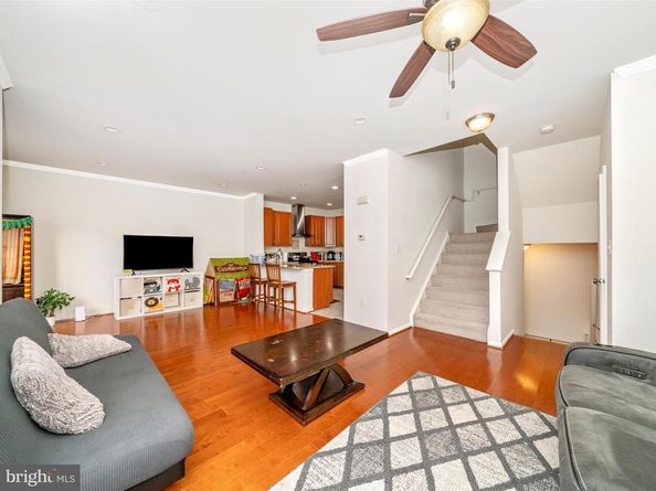 2522 Logan Wood Drive, Herndon VA 20171