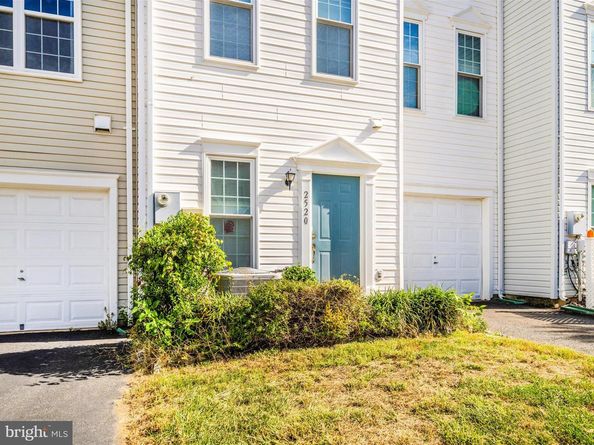 2522 Logan Wood Drive, Herndon VA 20171