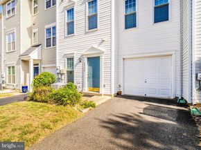 2522 Logan Wood Drive, Herndon VA 20171