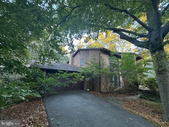 8617 Carlynn Drive, Bethesda MD 20817