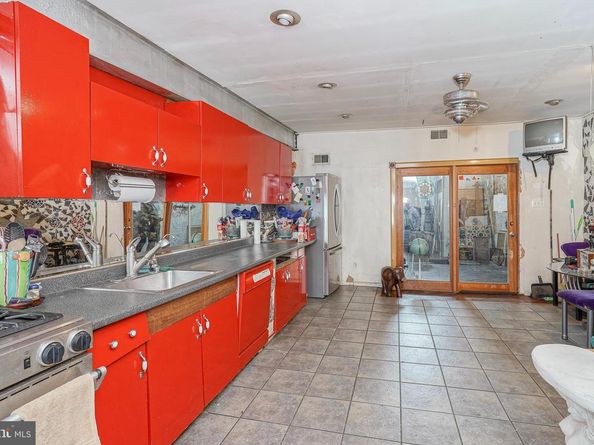 2416 E Sergeant Street, Philadelphia PA 19125