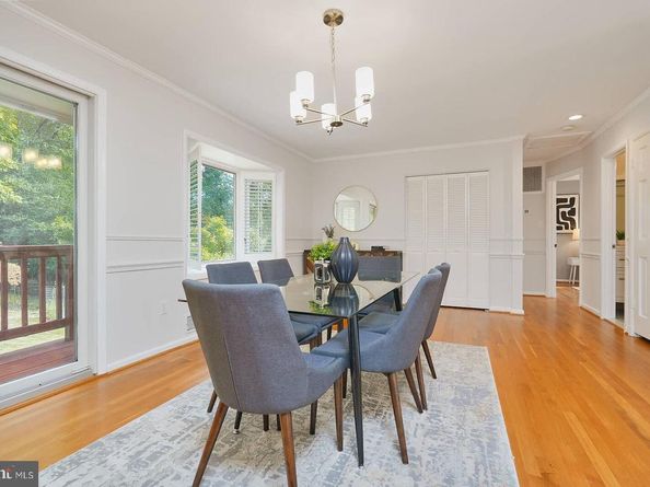 1107 Desale Street SW, Vienna VA 22180