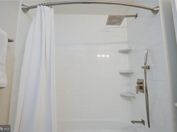 1107 Desale Street SW, Vienna VA 22180