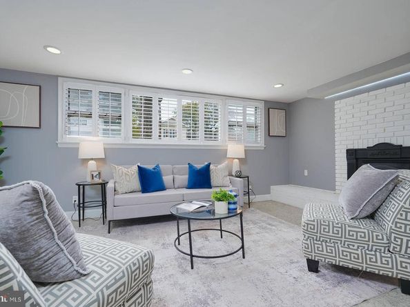 1107 Desale Street SW, Vienna VA 22180