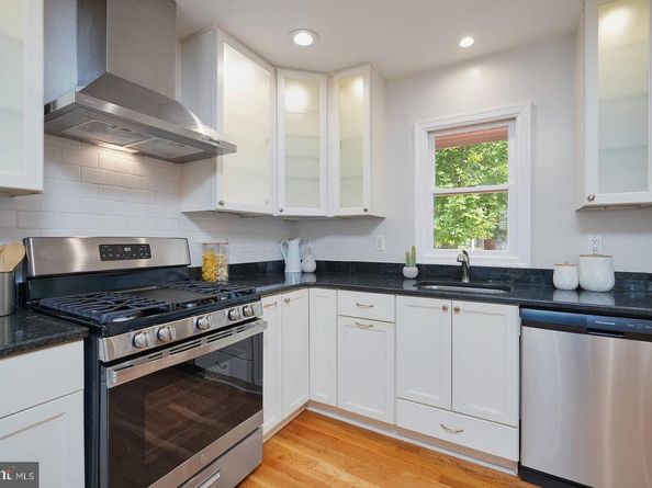 1107 Desale Street SW, Vienna VA 22180