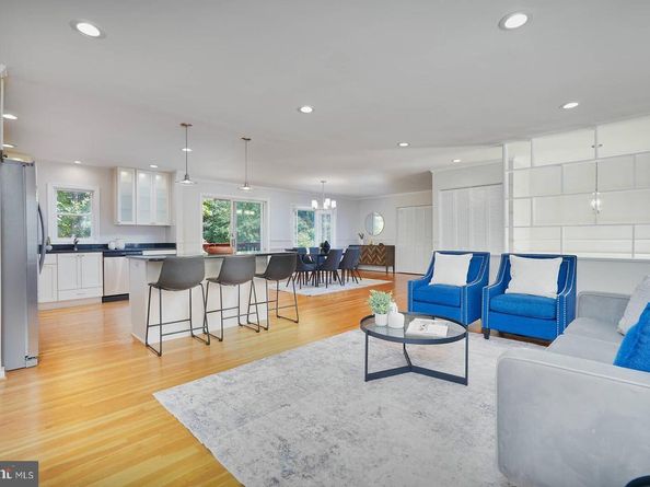 1107 Desale Street SW, Vienna VA 22180