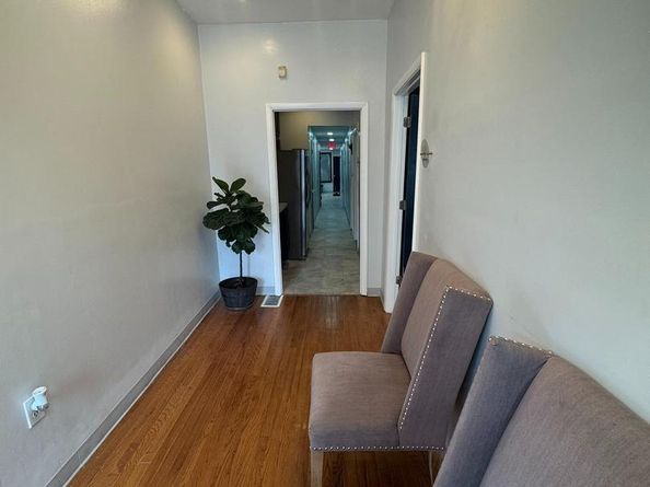1641 W Girard Avenue, Philadelphia PA 19130