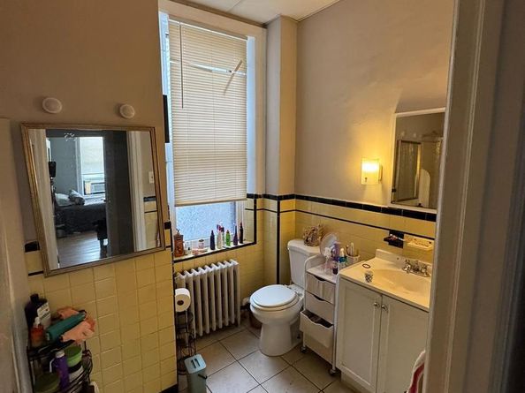1641 W Girard Avenue, Philadelphia PA 19130