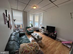 1641 W Girard Avenue, Philadelphia PA 19130