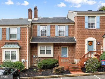 634 Coates Lane