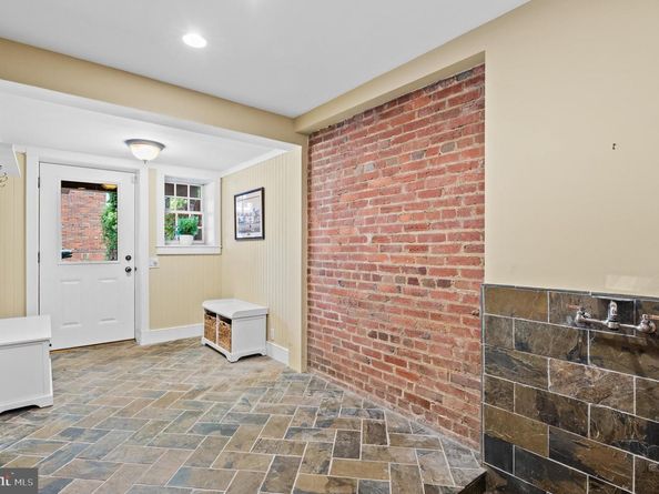 3762 Benton Street NW, Washington DC 20007